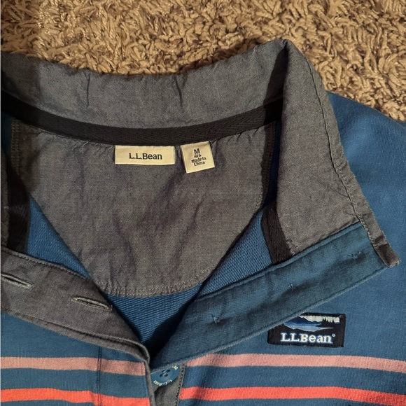 L.L. Bean Quarter Button - Picture 2 of 2